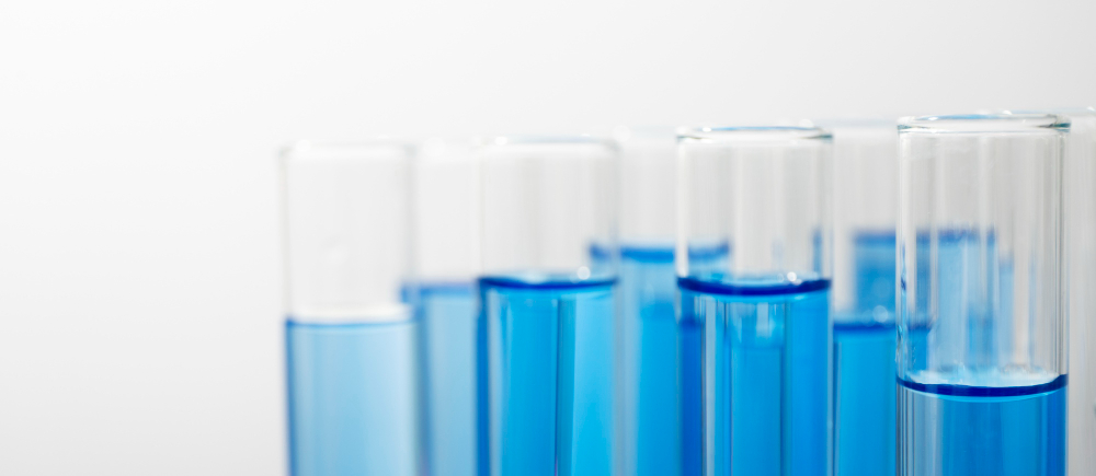 Farmaceutica: l’Europa in difficoltà mentre gli Usa avanzano